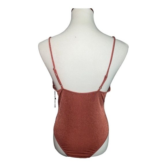 ASTR The Label Size XL Crossover Bodysuit Slinky Rust Color NEW Adjustable Twist - Picture 4 of 9
